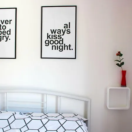 Apartment Sunny Corner In City Center With Free Parking *